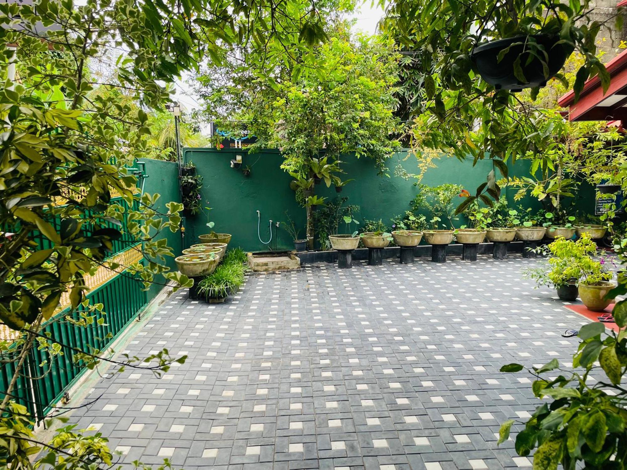 Kanthi Holiday Rest Homestay Mirissa Ngoại thất bức ảnh