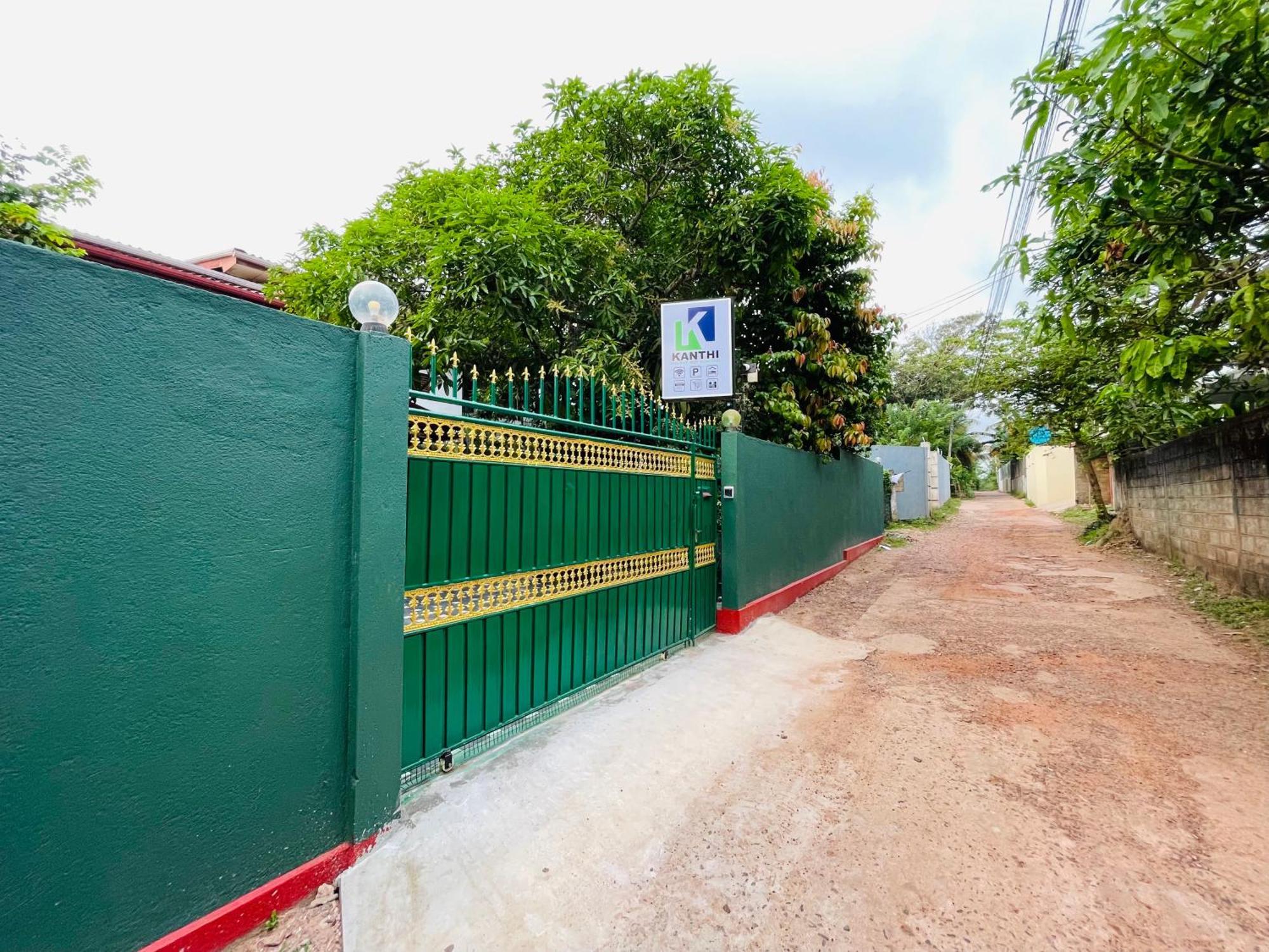 Kanthi Holiday Rest Homestay Mirissa Ngoại thất bức ảnh