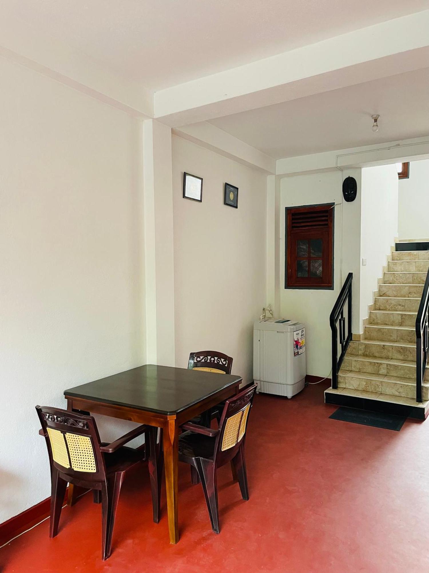 Kanthi Holiday Rest Homestay Mirissa Ngoại thất bức ảnh