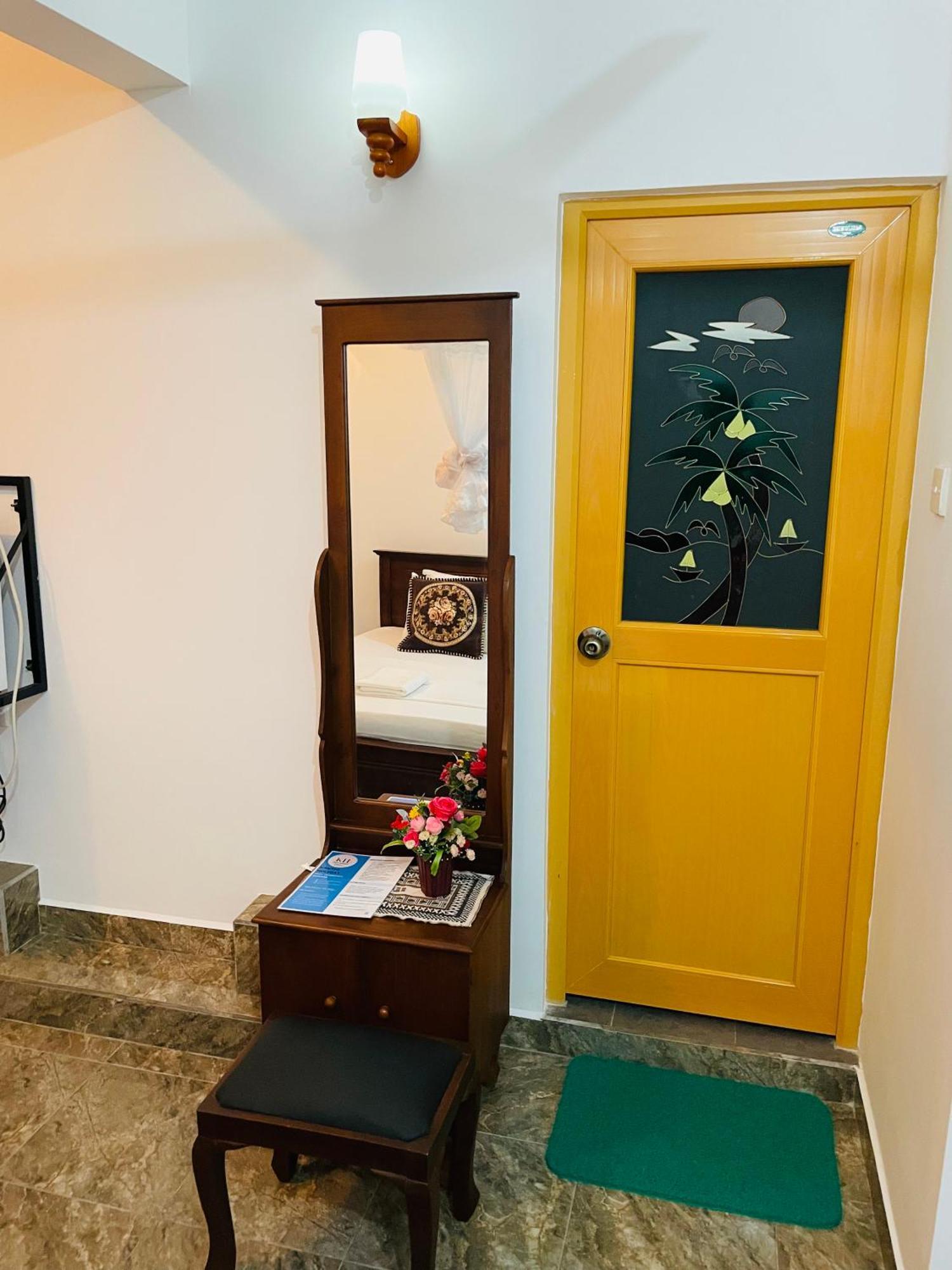 Kanthi Holiday Rest Homestay Mirissa Ngoại thất bức ảnh